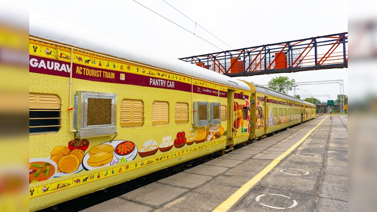 igmvnkvk_train_625x300_27_May_25