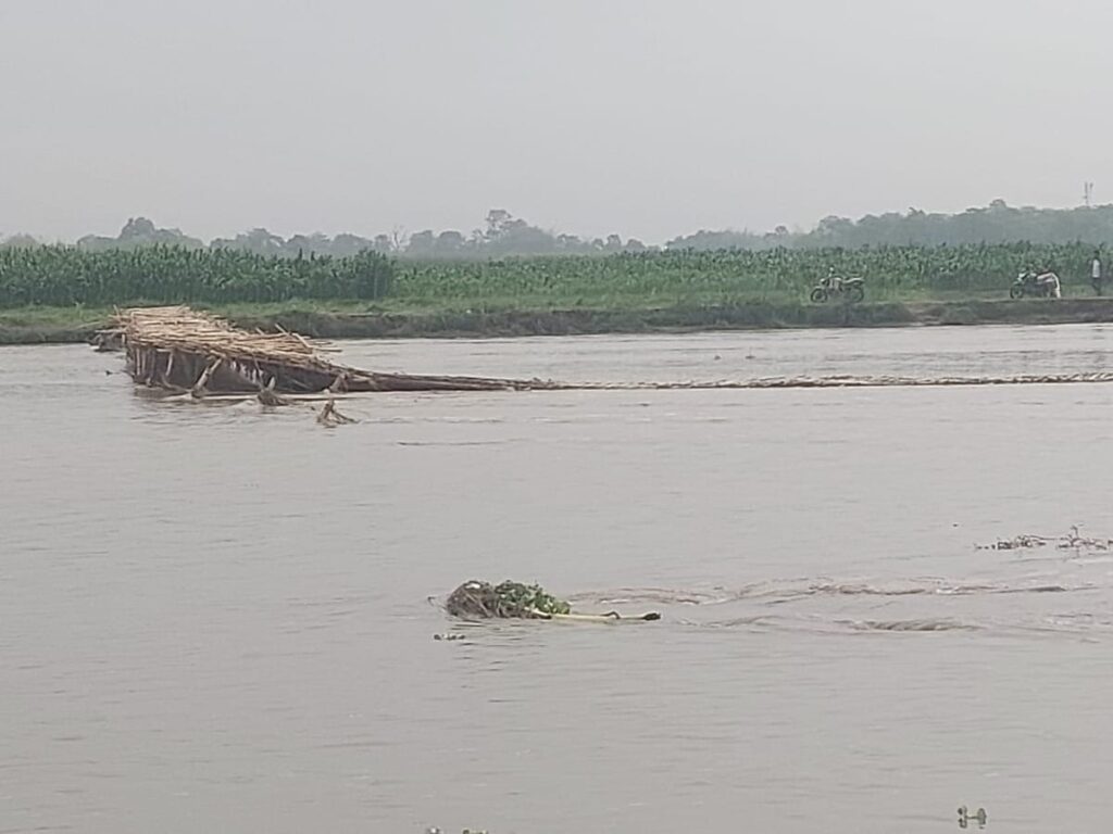 Kankai_River_flood_kishanganj_17