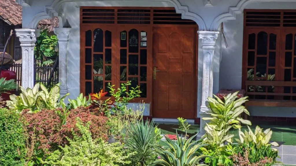 main-door-pexels-1774619874