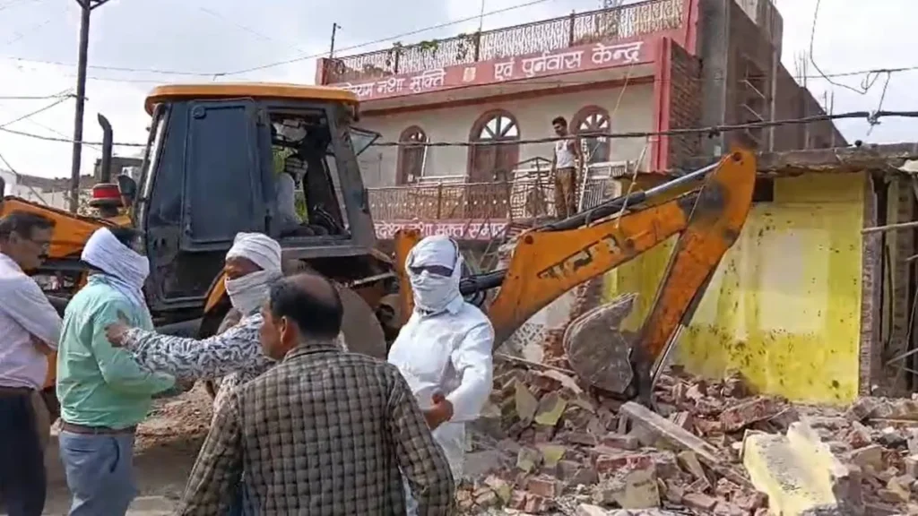 buldozer-action-in-gwalior-1782706110