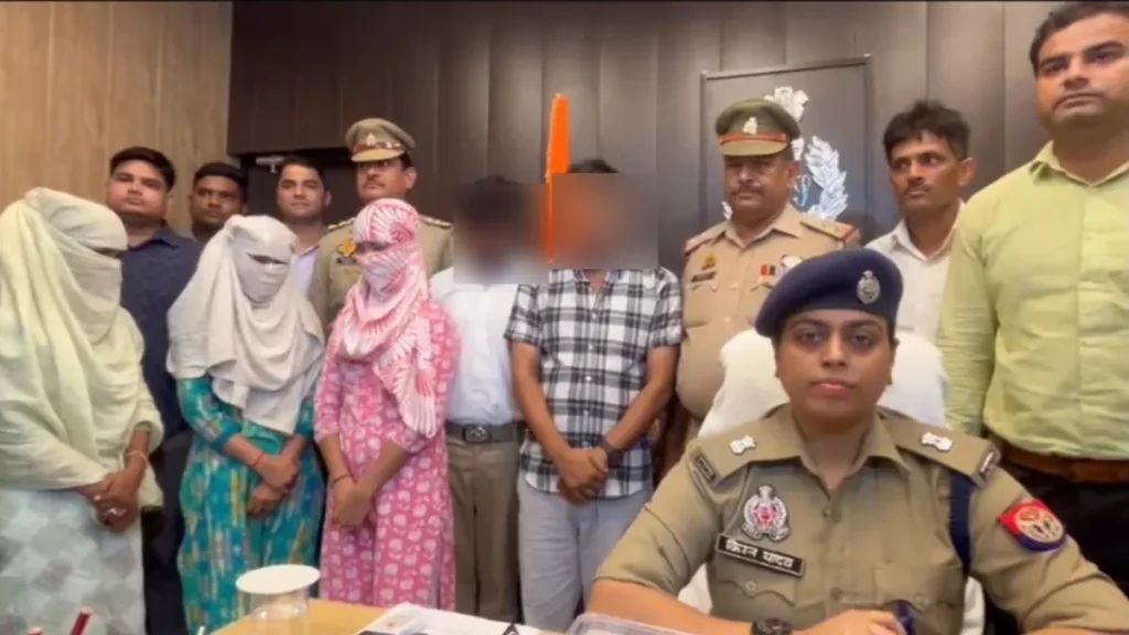 up-lucknow-fake-call-centre-busted-1781286429