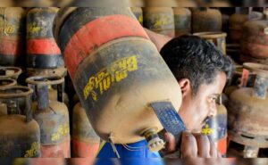 2rllclf8_commercial-gas-cylinder_625x300_17_March_26