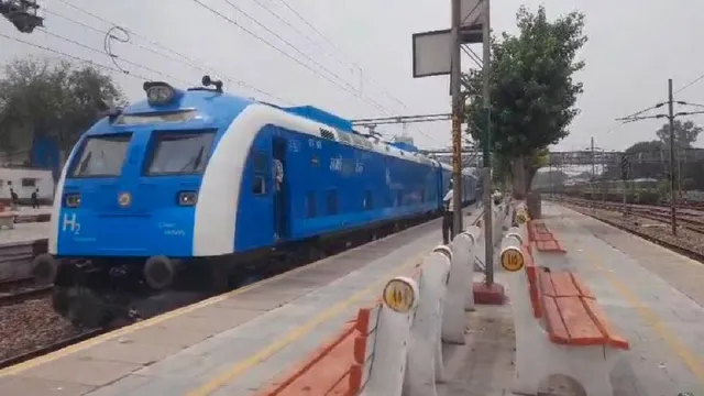train-(29)-1783364126152_v