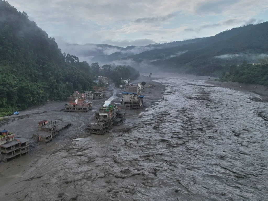 APTOPIX-Nepal-Flash-Floods-8_178
