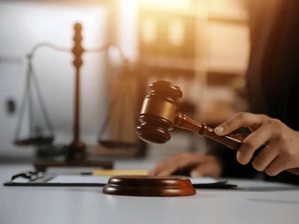 court_1745389748918_178762778917