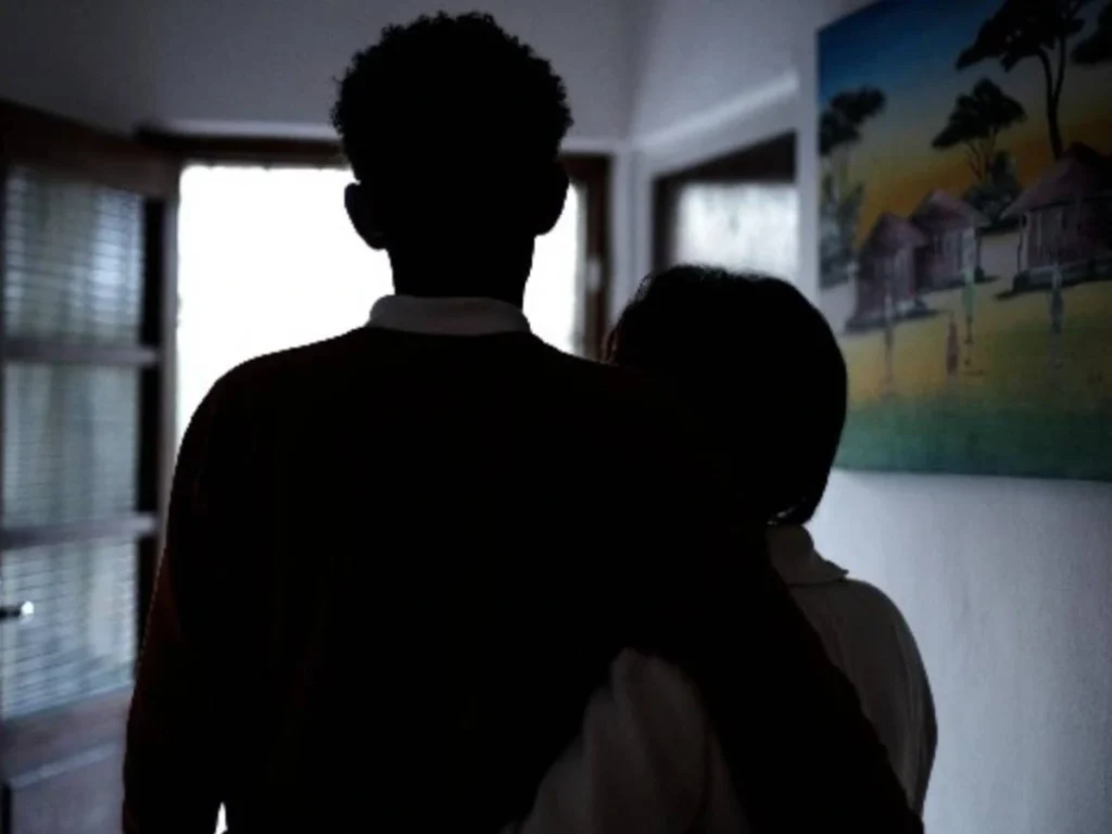 Mother_Son_Relationship_17897128