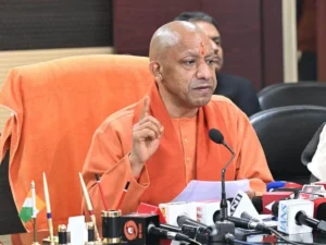 cm_yogi_1790300032292_cgmE_17903