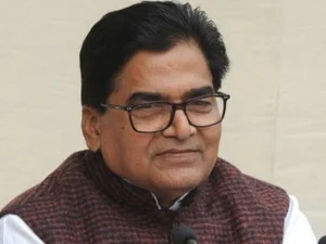 ram_gopal_1790693872065_WuWR_179