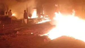 fire-in-mathura-21-oct-179255665
